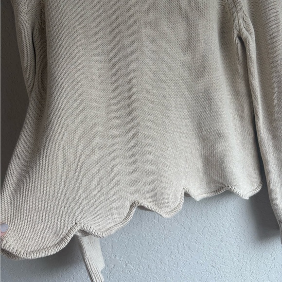 J. Crew Scalloped Hem Crew Neck Knit Sweater - Light Beige​​​​​ - Picture 4 of 10